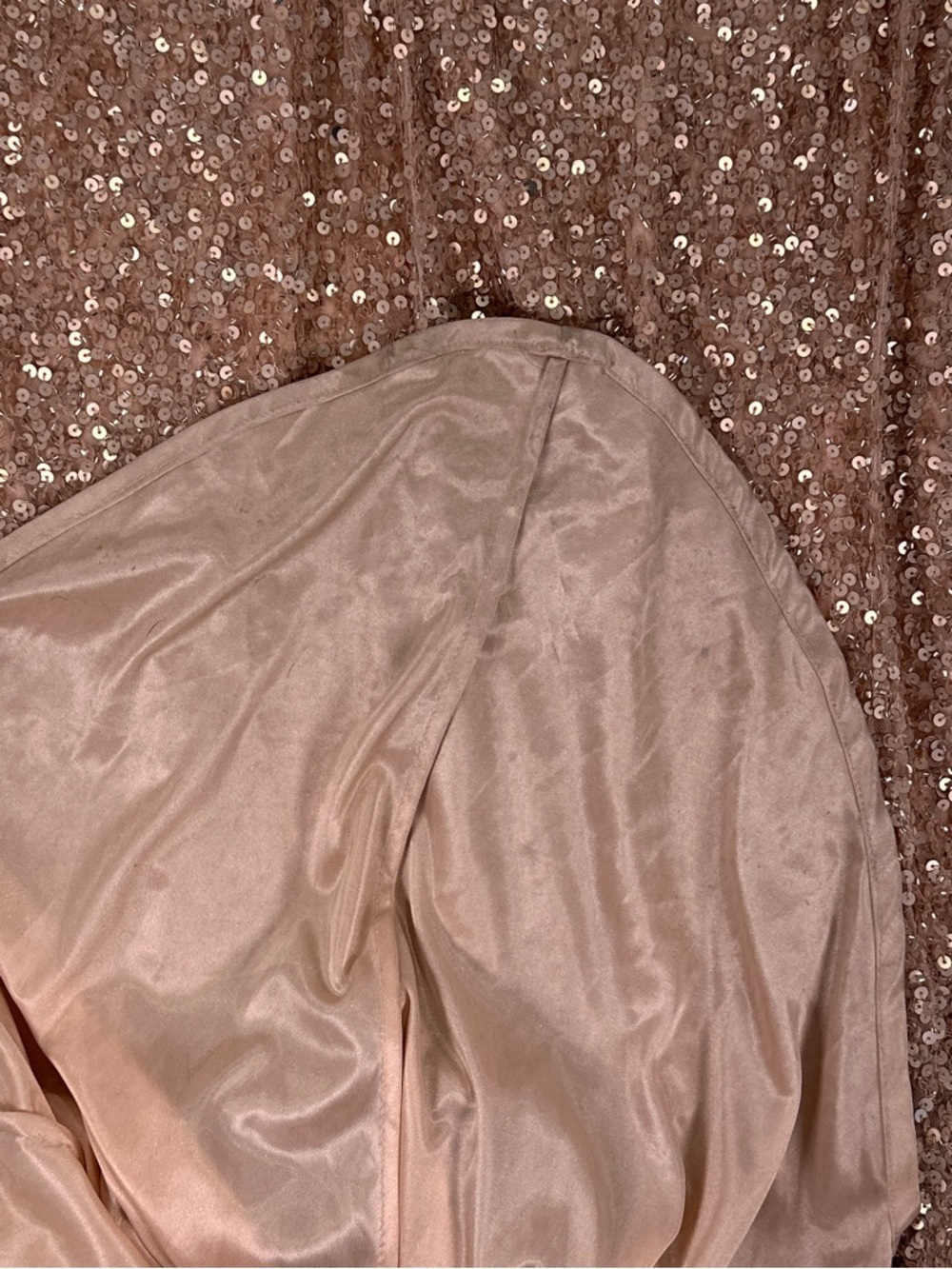 Mac Duggal Rose Gold Sequin Slit Gown 0 AS IS DEAL - Picture 6 of 15